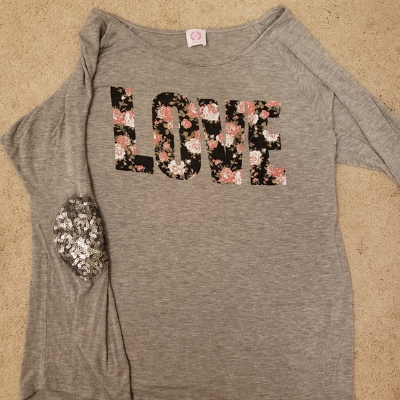 Lightweight long sleeve blouse - Picture 1 of 4